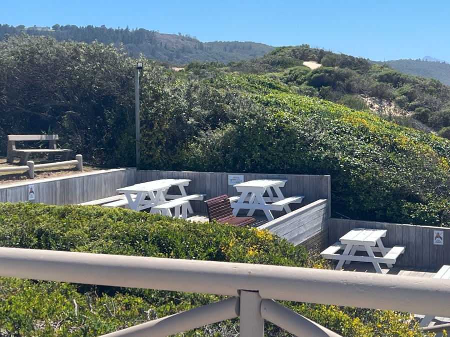 4 Bedroom Property for Sale in Keurboomstrand Western Cape